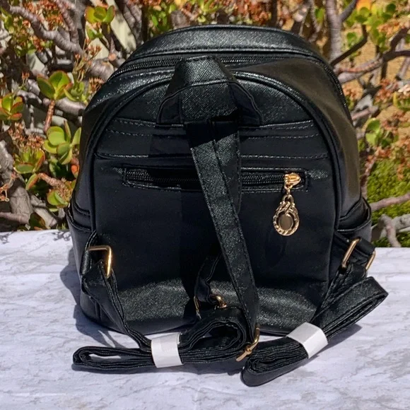 Fashion mini backpack with bow detail - Picture 2 of 6